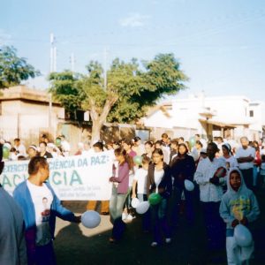 Caminhada pela Paz no bairro Esplanada em Montes Claros/MG.