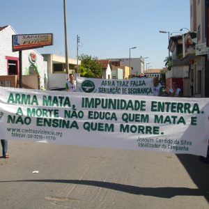 Faixa apresentada na Marcha Mundial Pela Paz e Pela Não-Violência ealizada em Montes Claros/MG